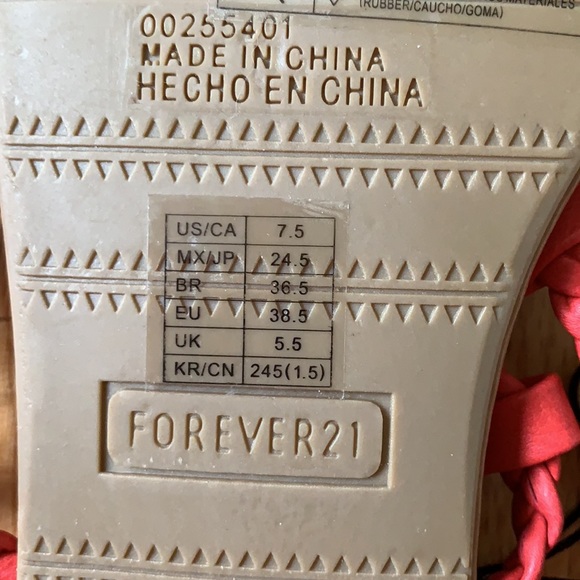 NWT Forever 21 Sandal - Picture 4 of 5